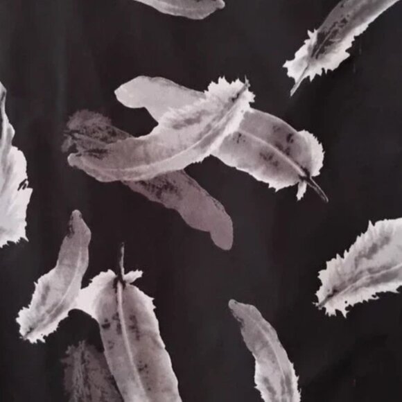 Express Women's Black White Sheer Sleeveless Top Size Large Feather Print - Picture 3 of 7